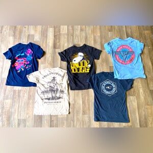 10- Graphic T-Shirts- Boys Large